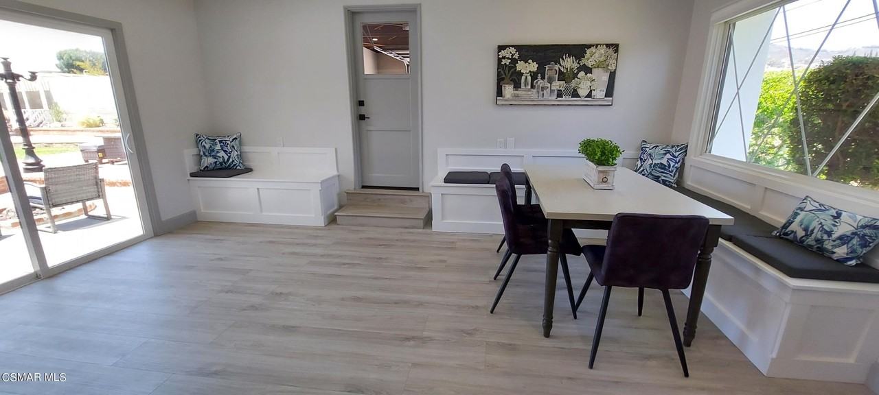 17 Maxine Dr - Photo 5 of 17