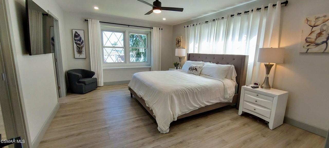 17 Maxine Dr - Photo 7 of 17