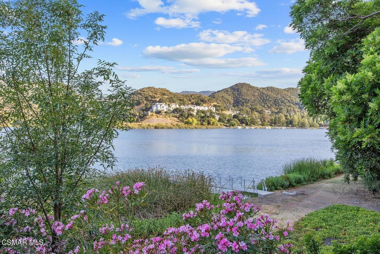 498 Lake Sherwood Dr - Photo 6 of 50