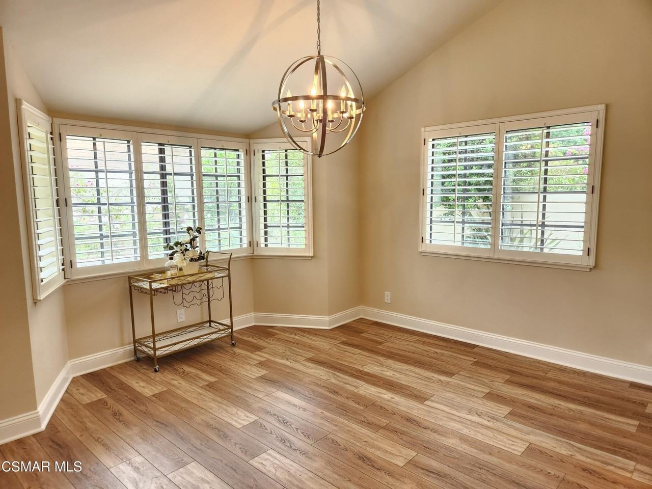 3004 Shadow Brook Ln - Photo 6 of 39