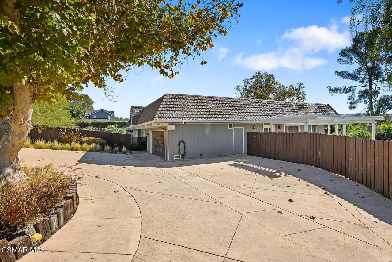 11316 Barranca Rd - Photo 2 of 44