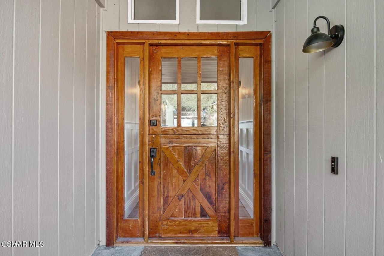 11316 Barranca Rd - Photo 5 of 44