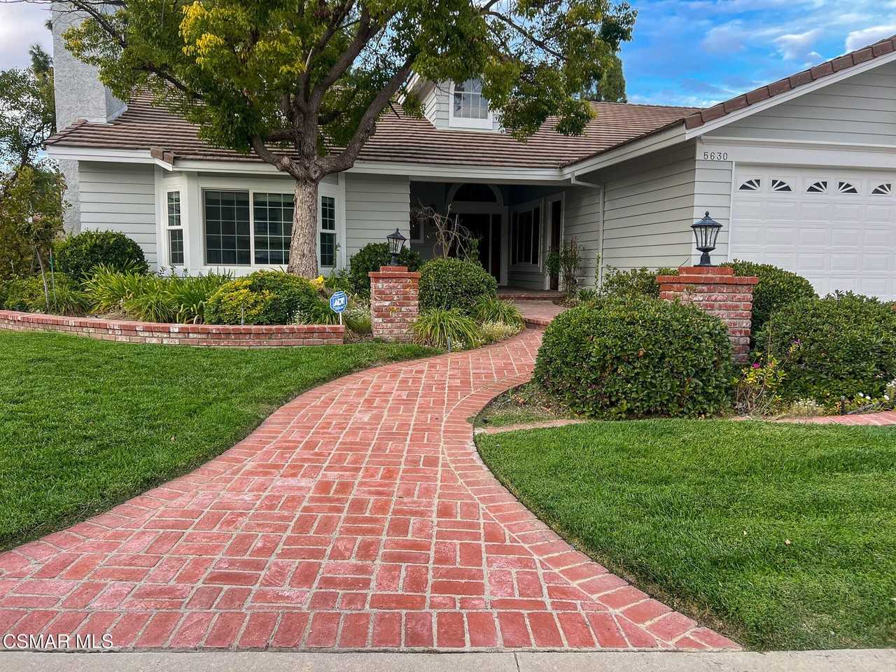 5630 Hurford Ct - Photo 2 of 41