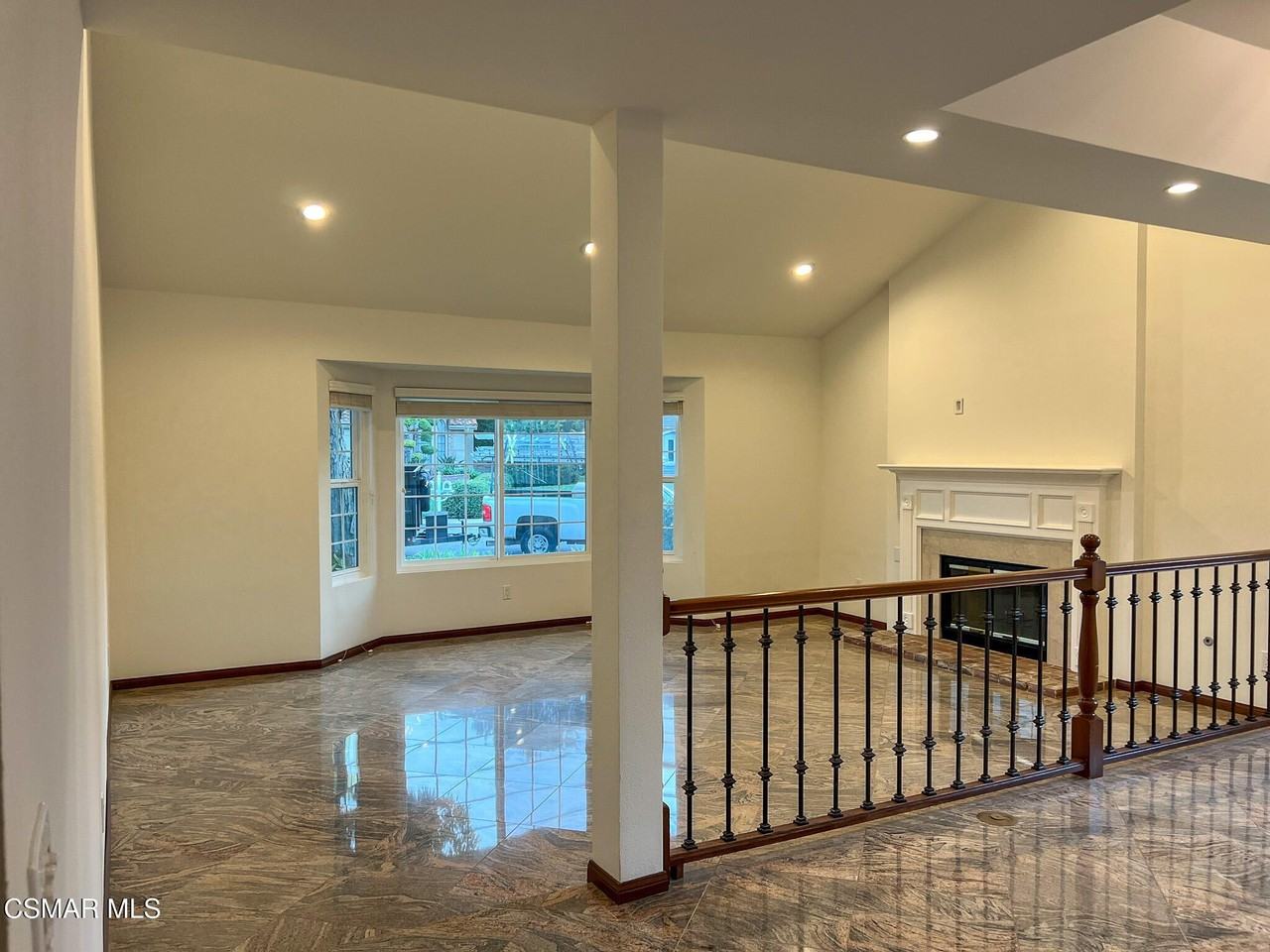 5630 Hurford Ct - Photo 4 of 41