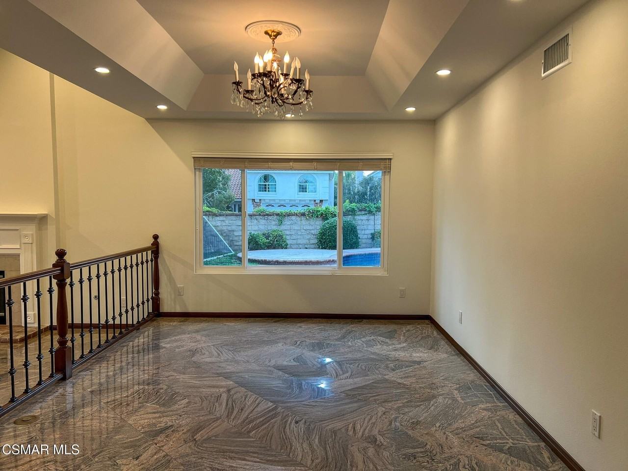 5630 Hurford Ct - Photo 7 of 41