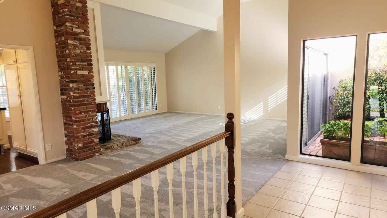 2959 Shadow Brook Ln - Photo 5 of 40