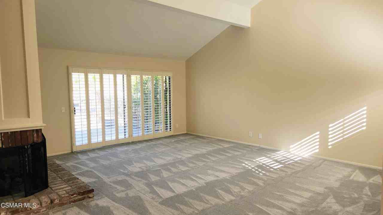 2959 Shadow Brook Ln - Photo 6 of 40