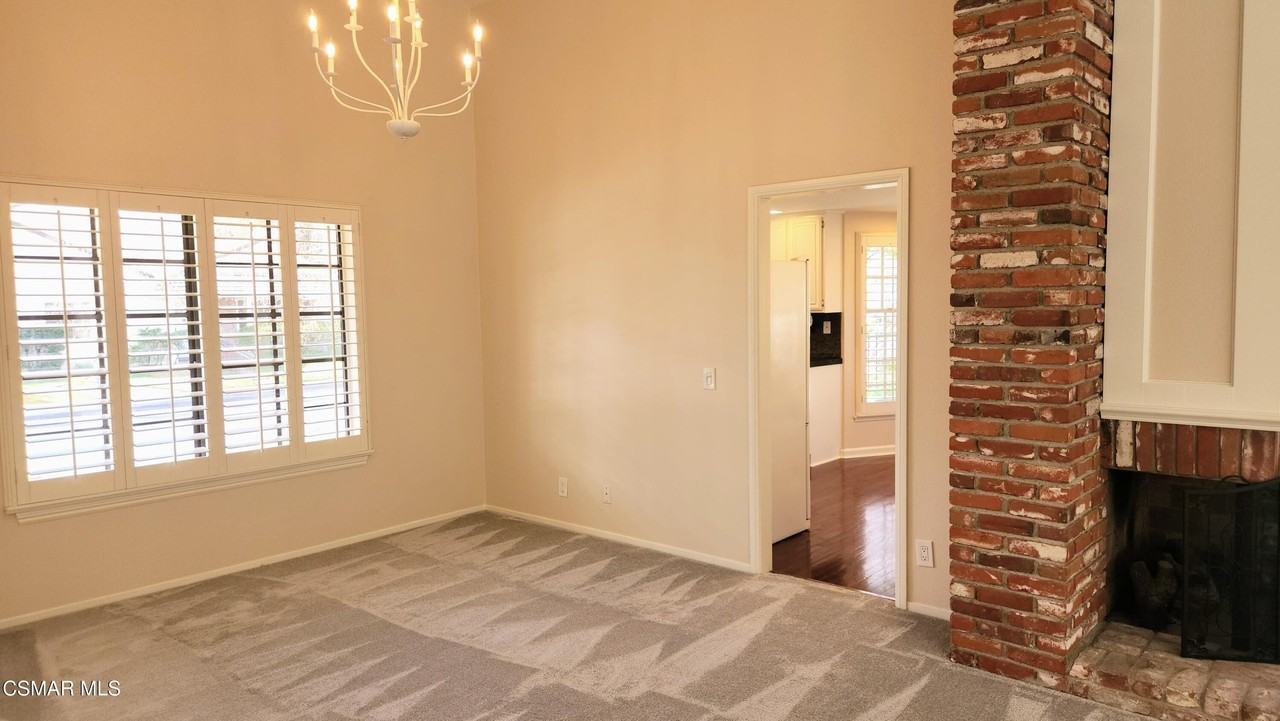 2959 Shadow Brook Ln - Photo 7 of 40