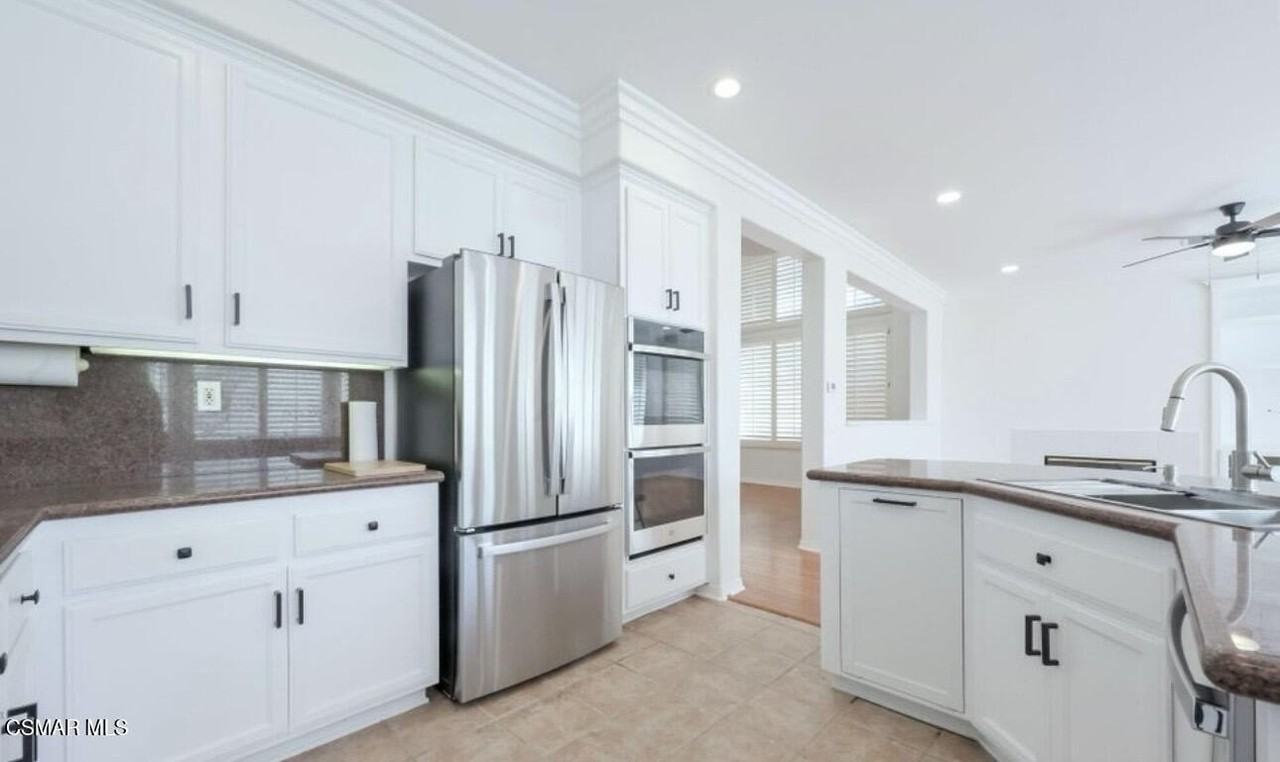 3064 Ferncrest Pl - Photo 5 of 17