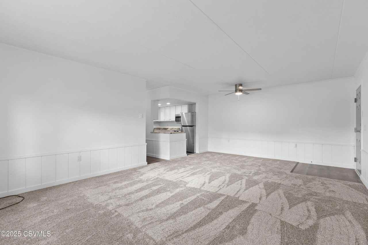 707 Matlack Ave - Photo 4 of 14