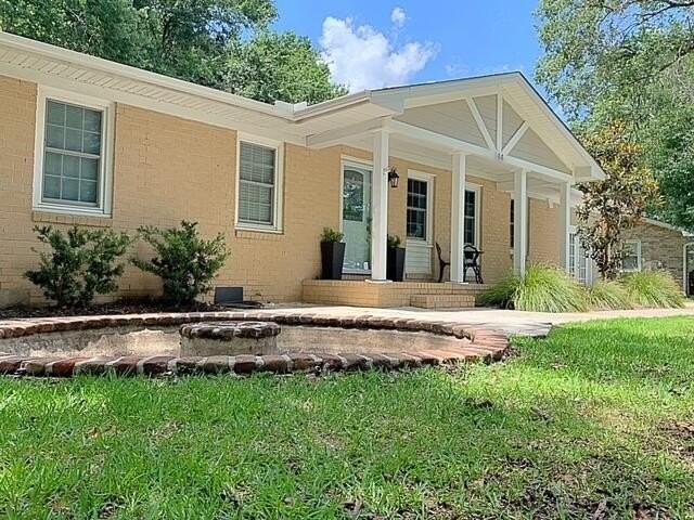 144 Carol Dr - Photo 2 of 26