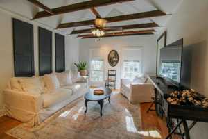 featured image of 52 Chapel St Apt B #B