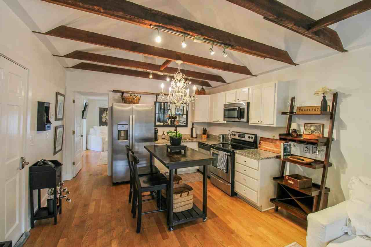 52 Chapel St Apt B #B - Photo 2 of 11