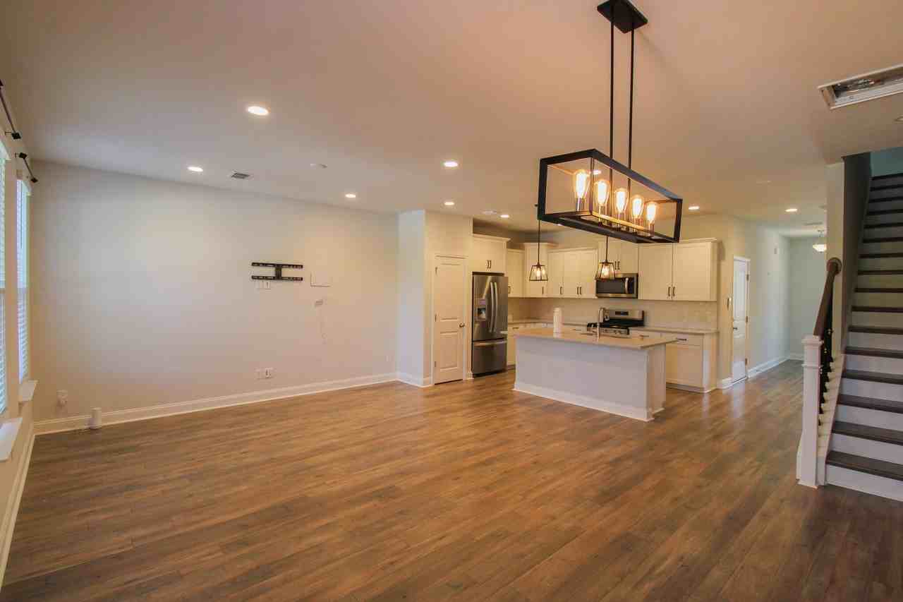 2234 Henry Tecklenburg Dr - Photo 2 of 24