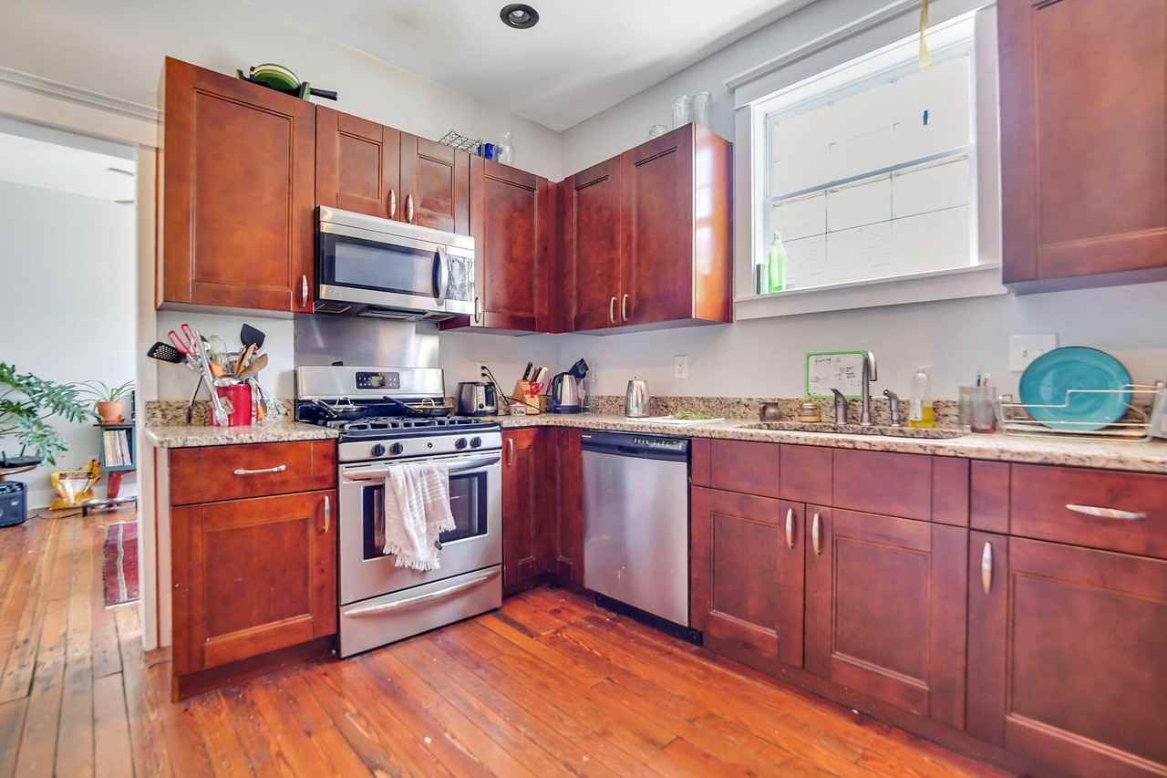 66 America St Apt B #B - Photo 7 of 14