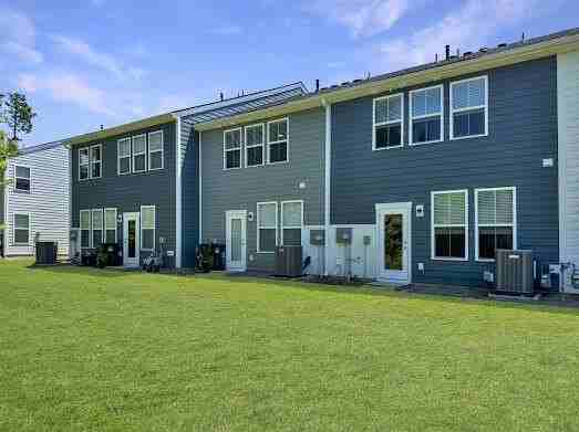 481 Trotters Ln - Photo 5 of 37