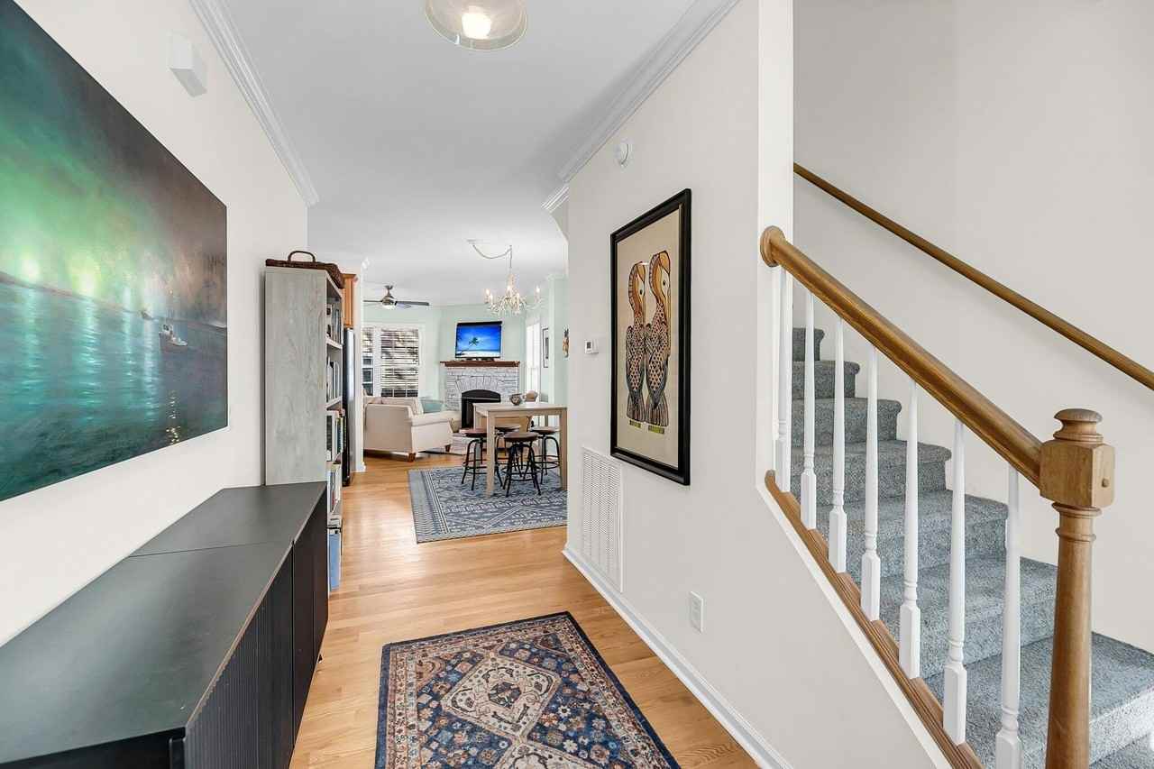 118 Congress St Apt F #F - Photo 3 of 33