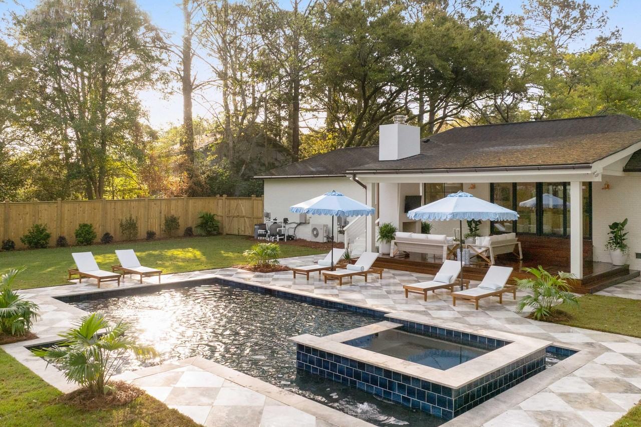 690 Pelzer Dr - Photo 5 of 50