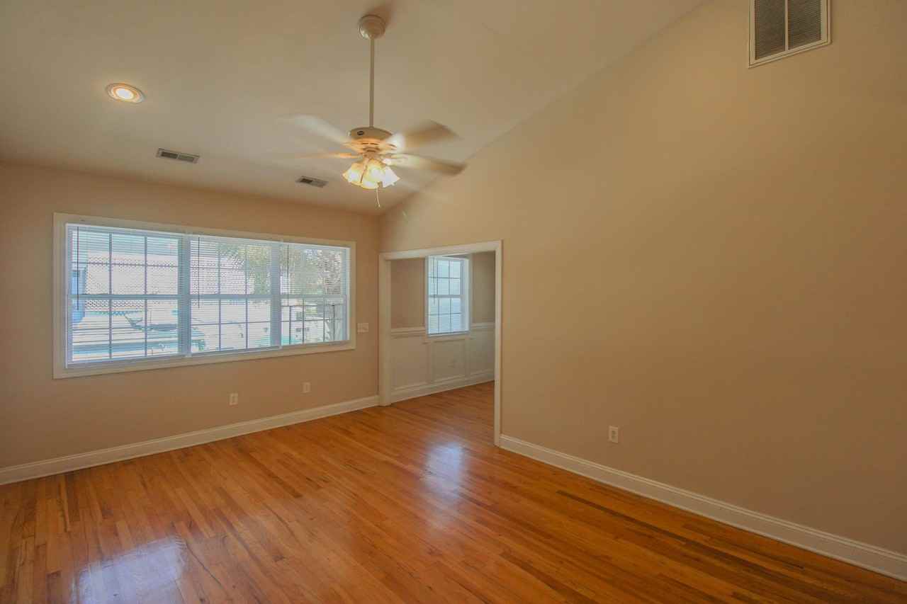 180 Line St Apt C #C - Photo 2 of 14