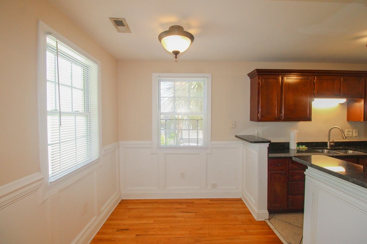 180 Line St Apt C #C - Photo 4 of 14