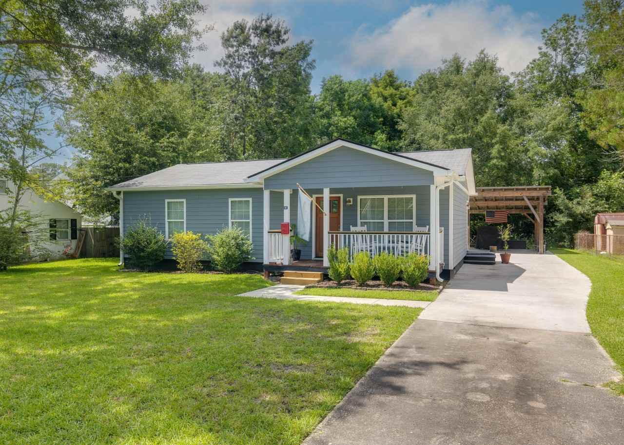 62 Anita Dr - Photo 2 of 25