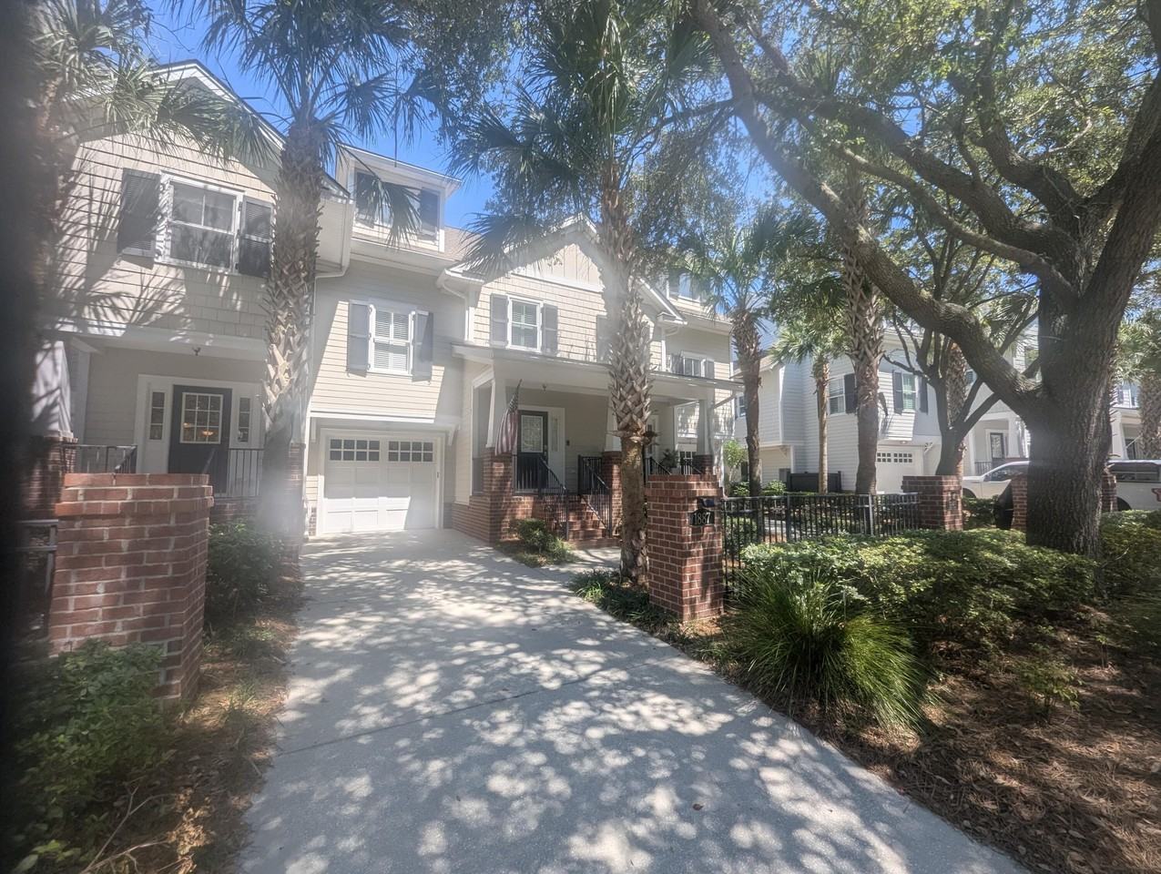 1887 Pierce St - Photo 3 of 48