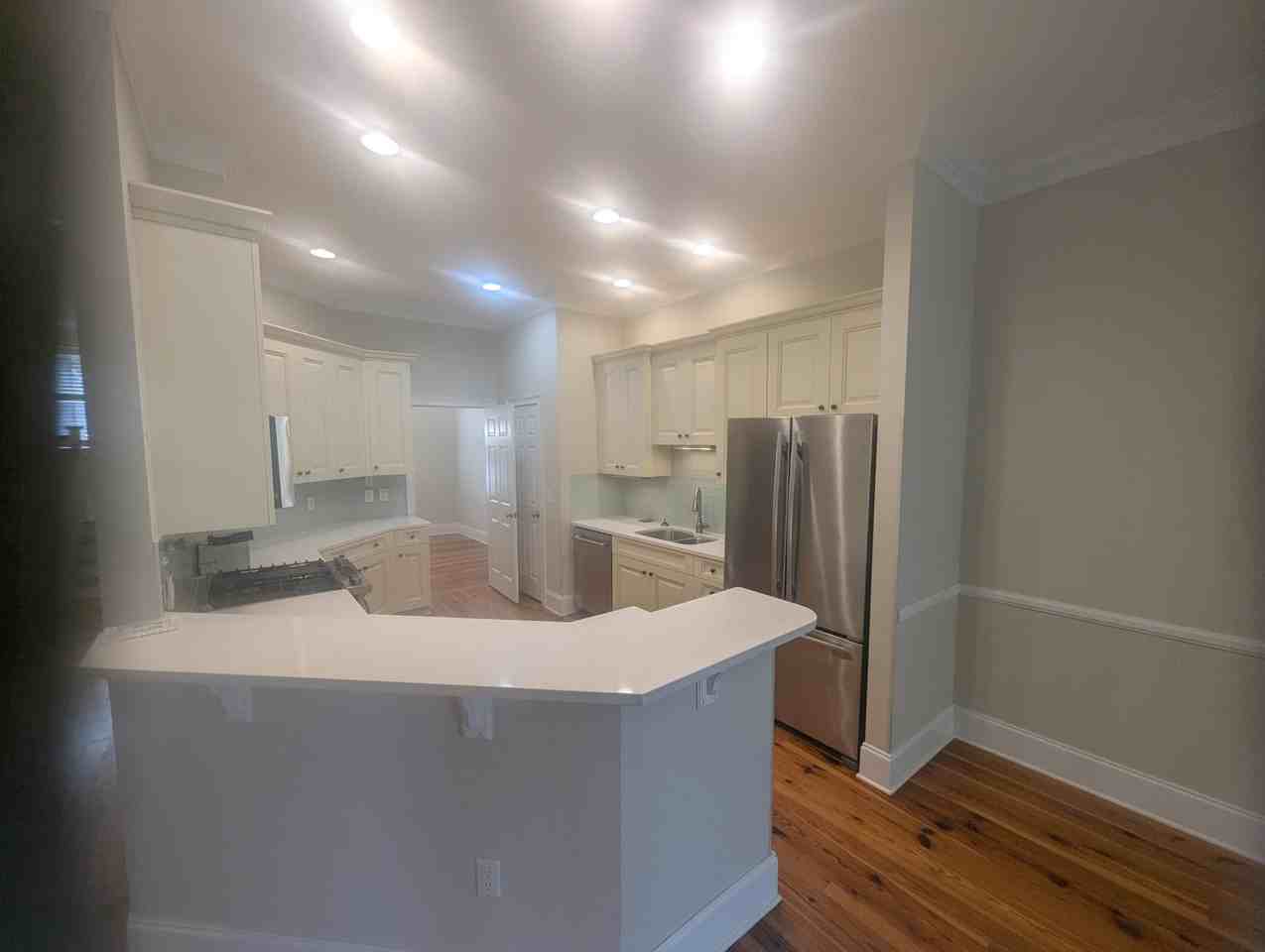 1887 Pierce St - Photo 5 of 48