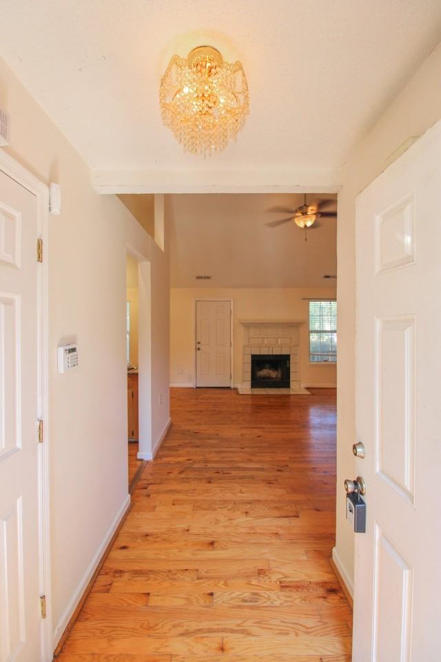 1522 Theresa Dr - Photo 3 of 23