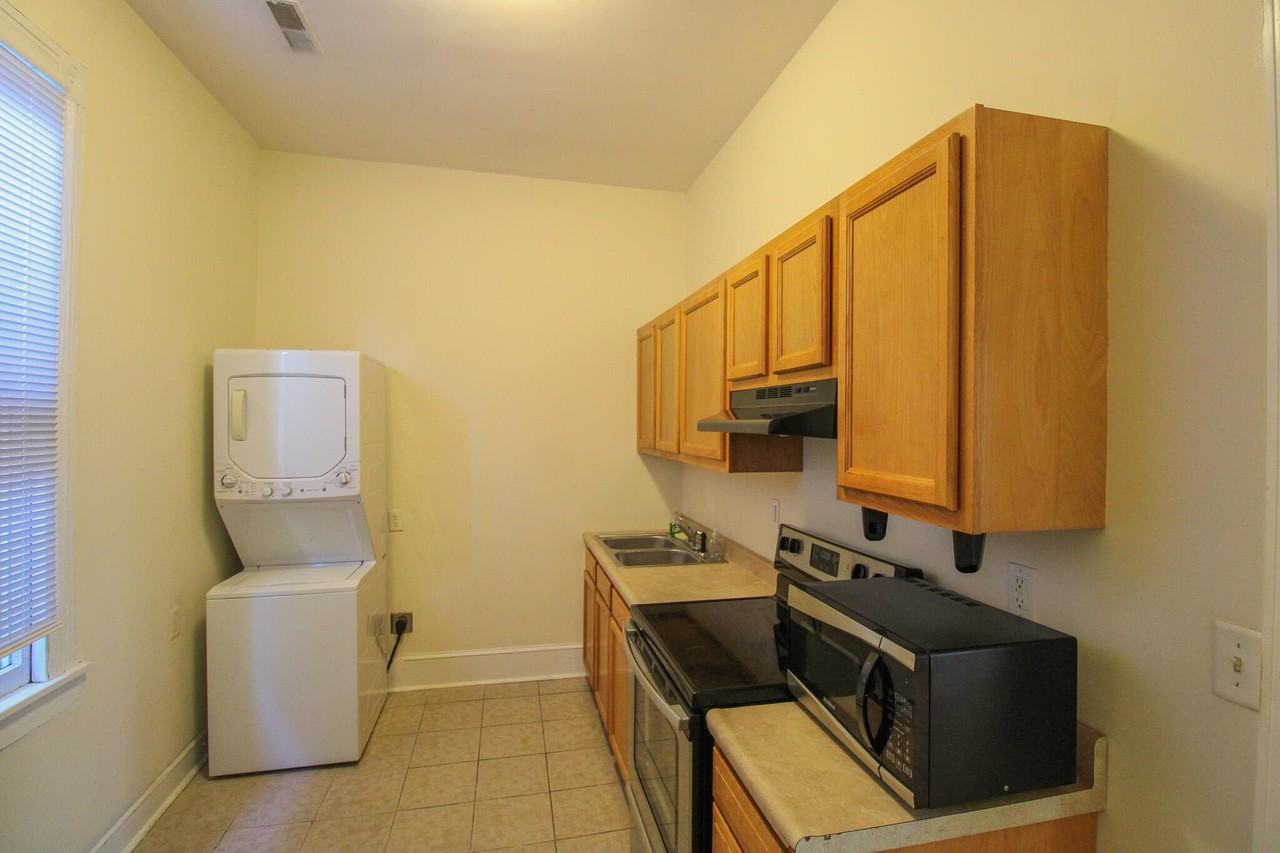 3 Woolfe St Apt B #B - Photo 5 of 10