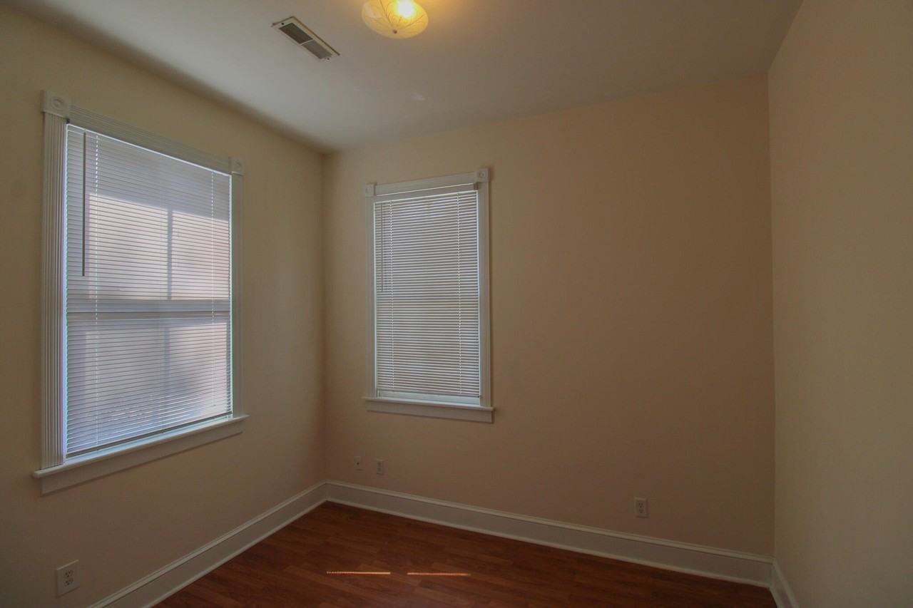 3 Woolfe St Apt B #B - Photo 6 of 10