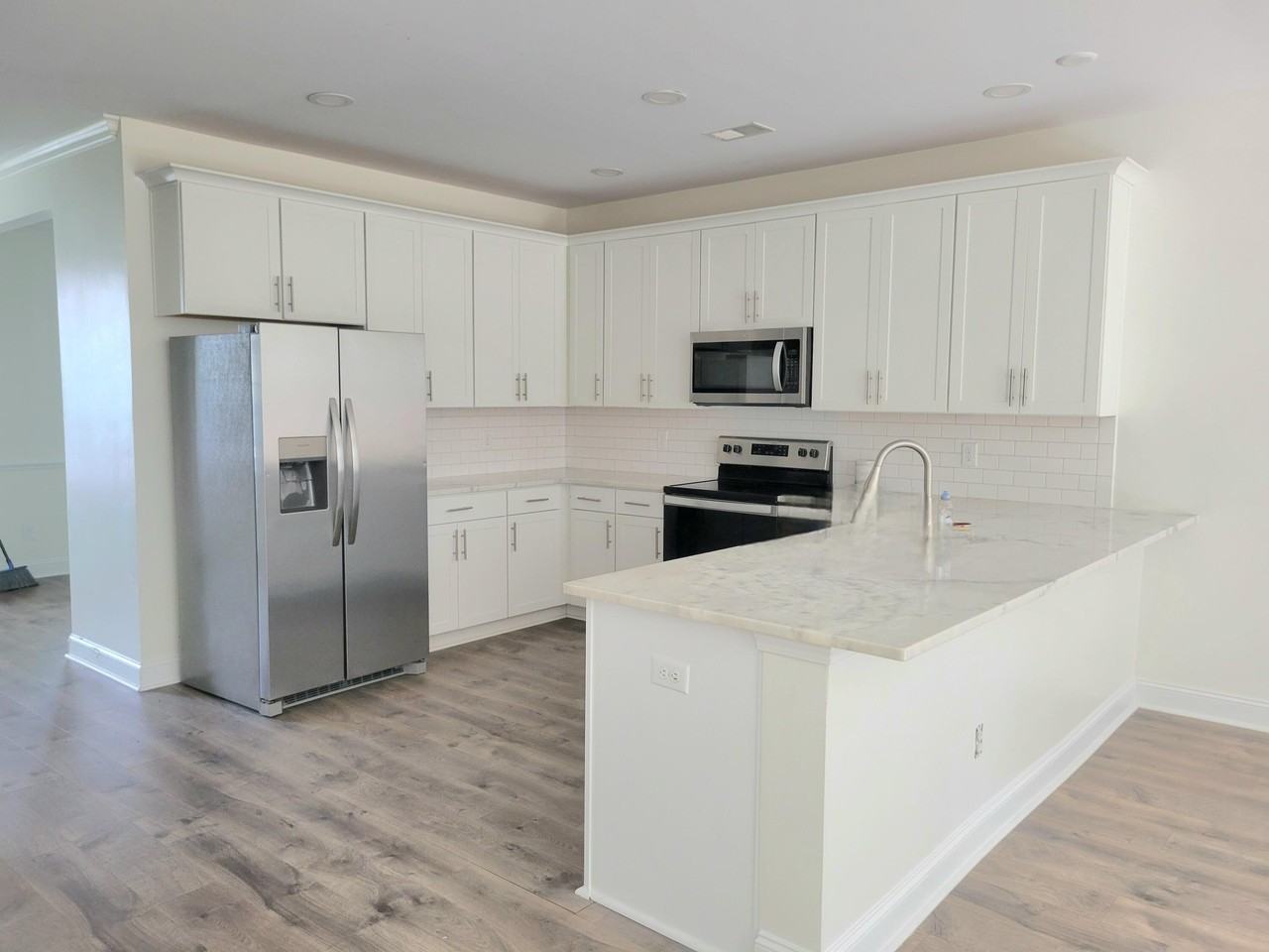 230 Kirkland St - Photo 3 of 22