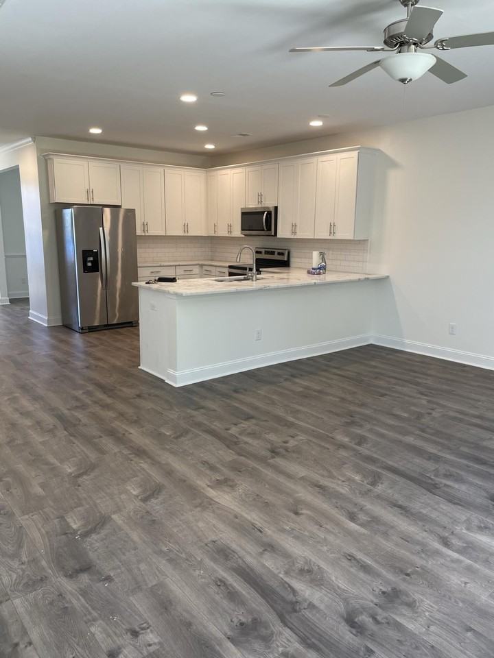 230 Kirkland St - Photo 7 of 22