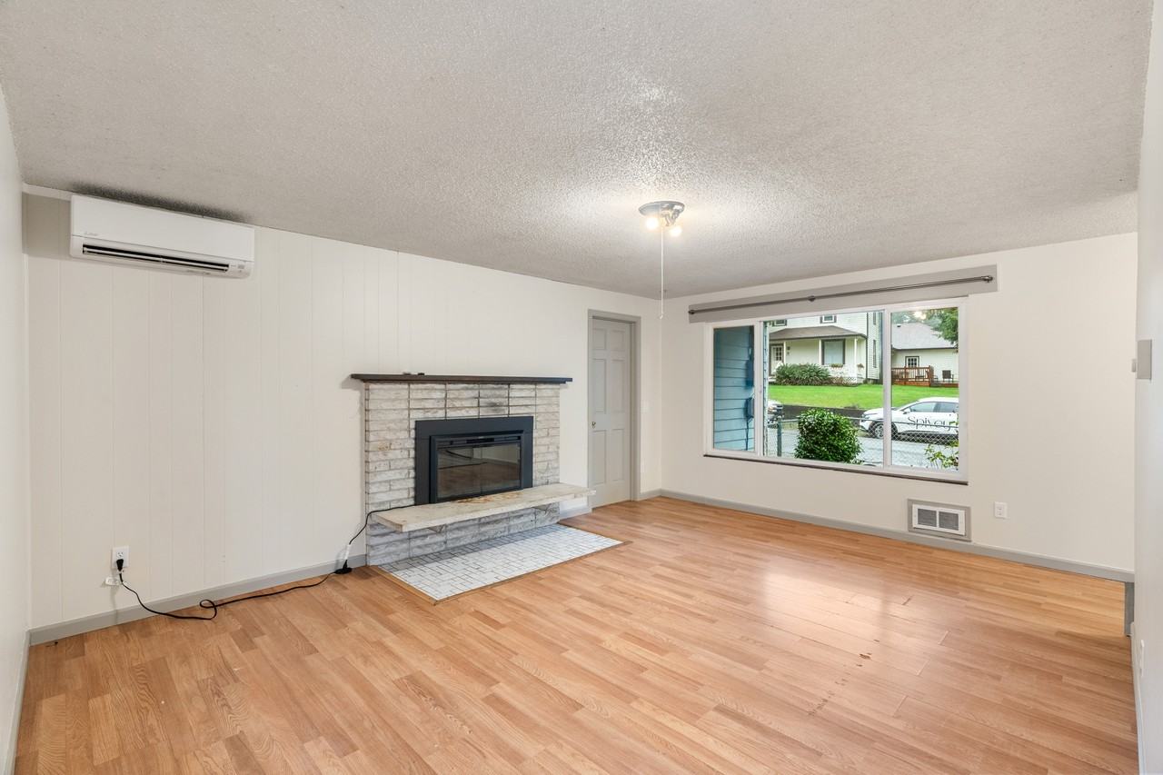 744 W Marcy Ave #1 - Photo 4 of 25