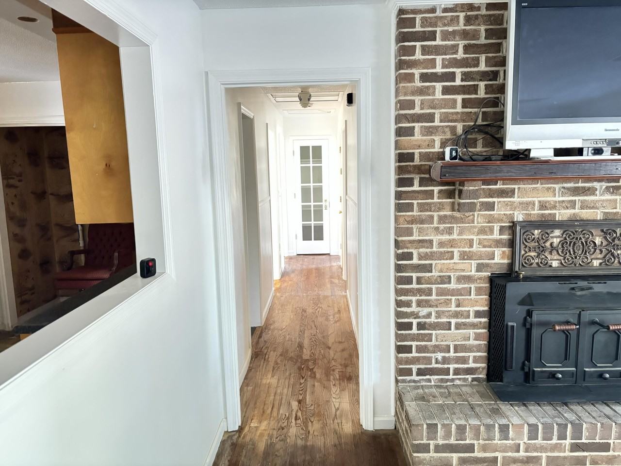 135 Clyde Cir - Photo 3 of 14