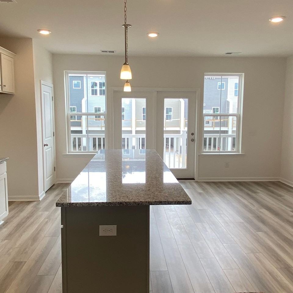 344 Herty Park Dr - Photo 5 of 15