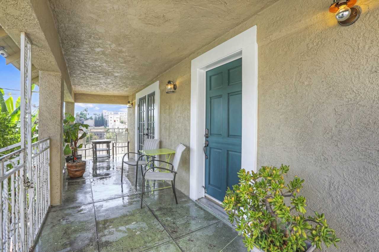 3220 East 6th Street - 6 - Pink #6PINKROOM - Photo 3 of 21