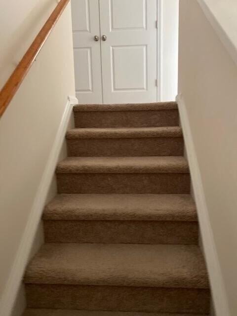 425 Viceroy Ln - Photo 7 of 10