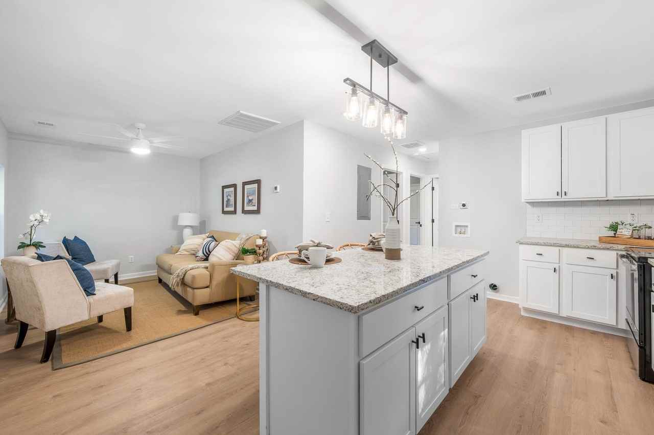 2512 Bennett Yard Rd Apt C #C - Photo 4 of 12