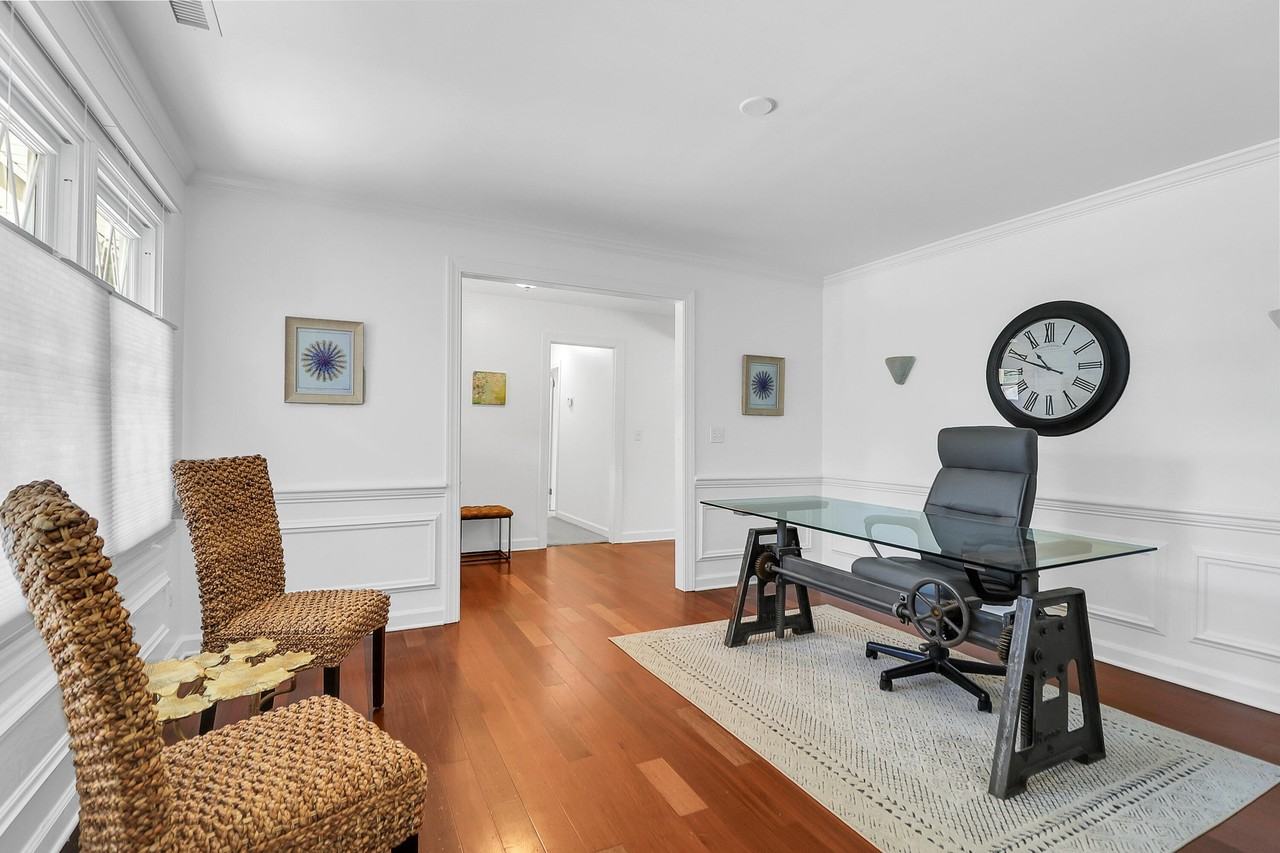 938 Regatta Rd - Photo 4 of 26