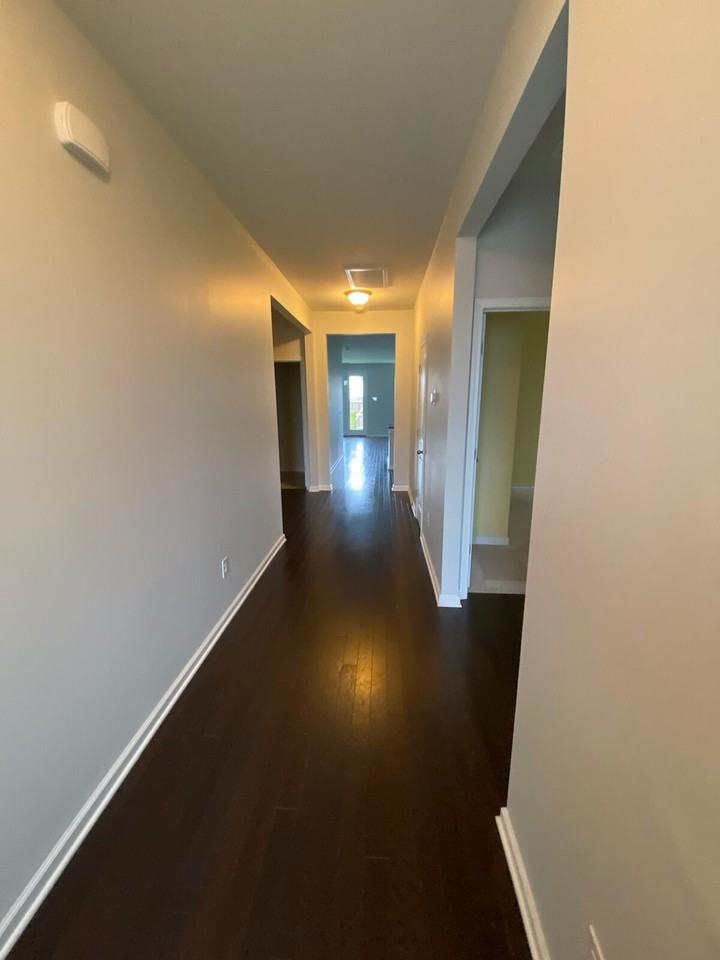 118 Greenwich Dr - Photo 2 of 16