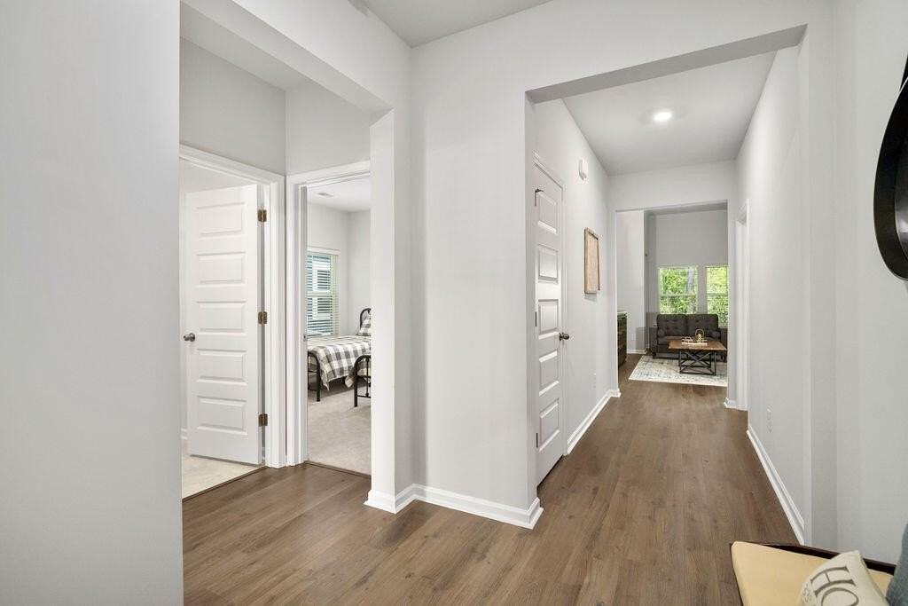 122 Belfort Pl - Photo 3 of 42