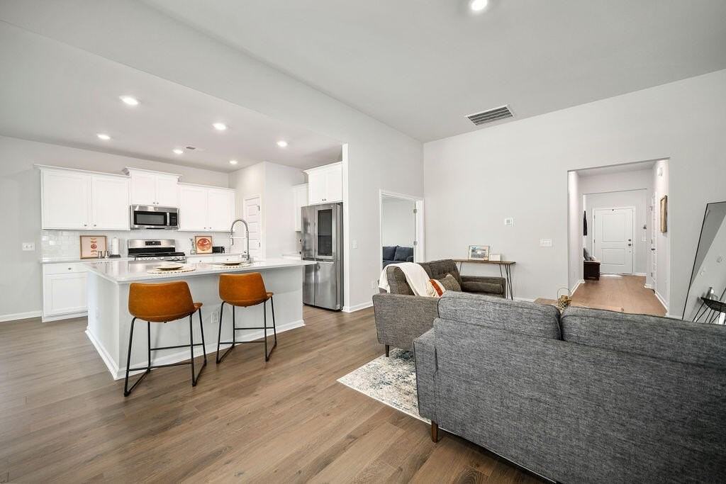 122 Belfort Pl - Photo 6 of 42