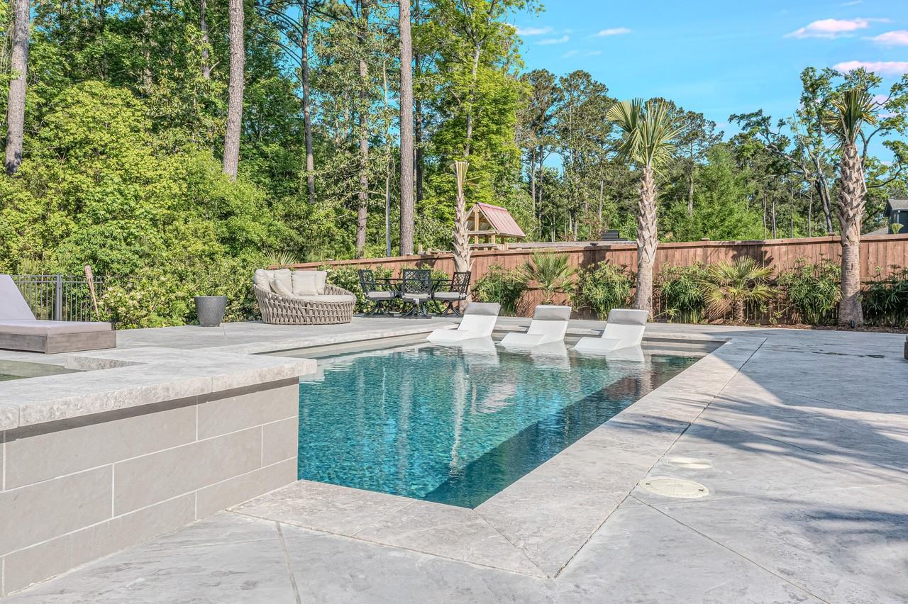 2319 Brinkley Rd - Photo 6 of 39