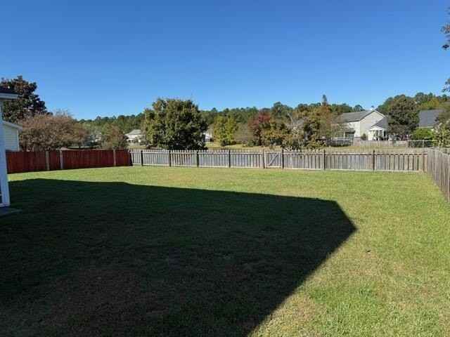 215 S Port Dr - Photo 4 of 18