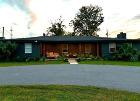 featured image of 823 Jordan St