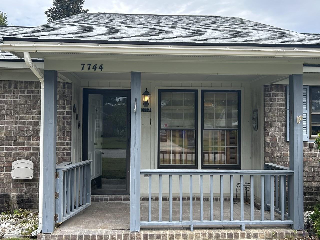 7744 Rosin Dr - Photo 2 of 33