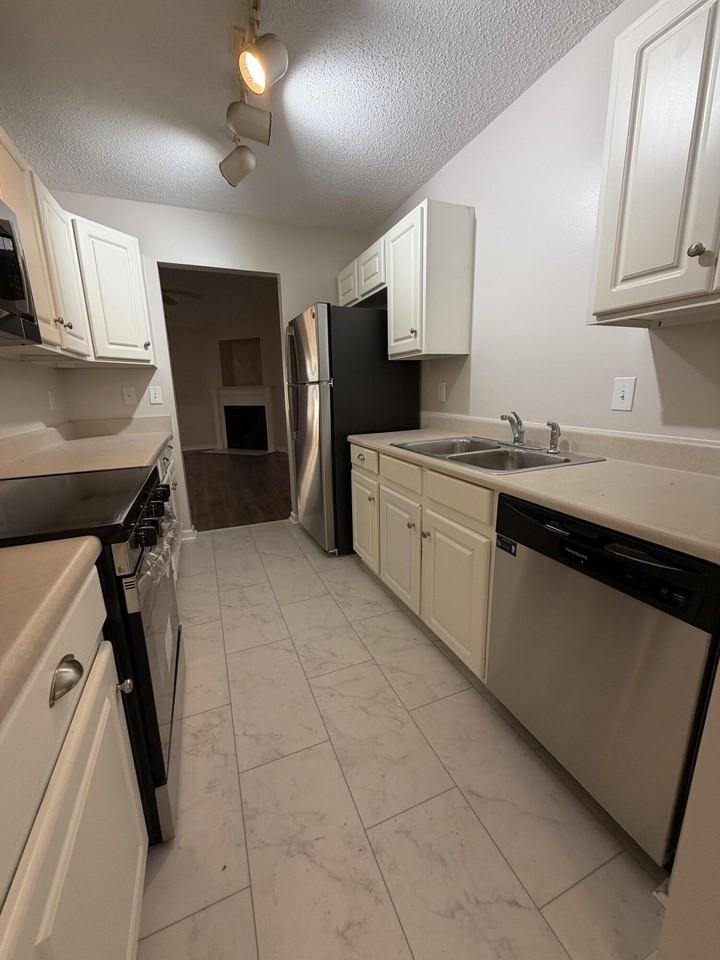 7987 Vermont Rd - Photo 4 of 24