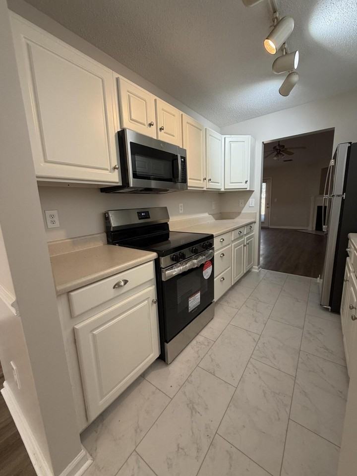 7987 Vermont Rd - Photo 5 of 24