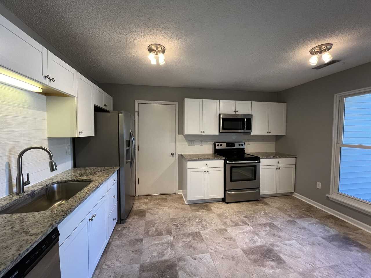 104 Sapling Ct - Photo 5 of 13