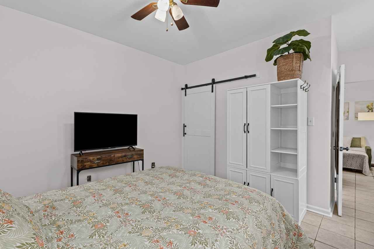 24 Bee St Apt F #F - Photo 5 of 15